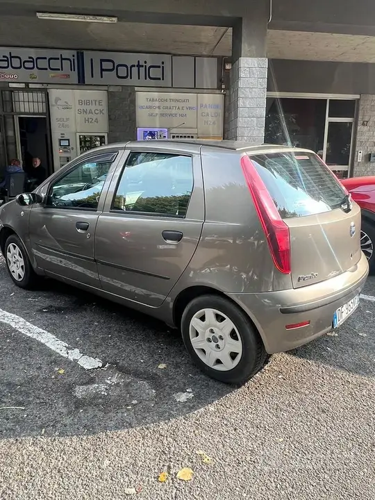 Fiat Punto 2006 photo 2