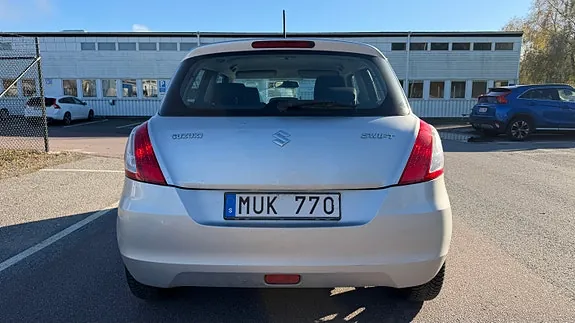 Suzuki Swift 2013 photo 5