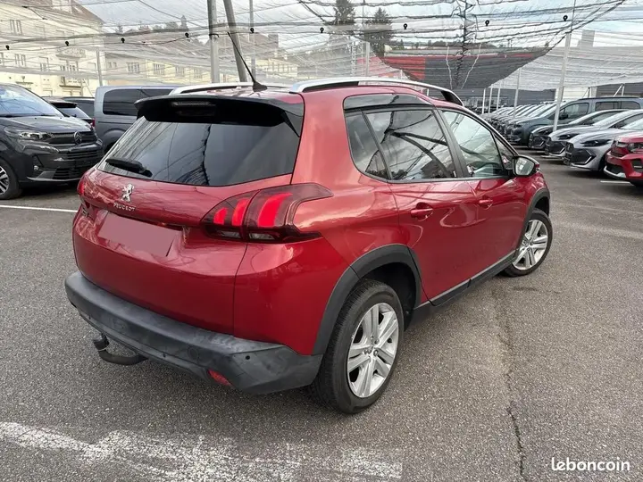 Peugeot 2008 2019 photo 4