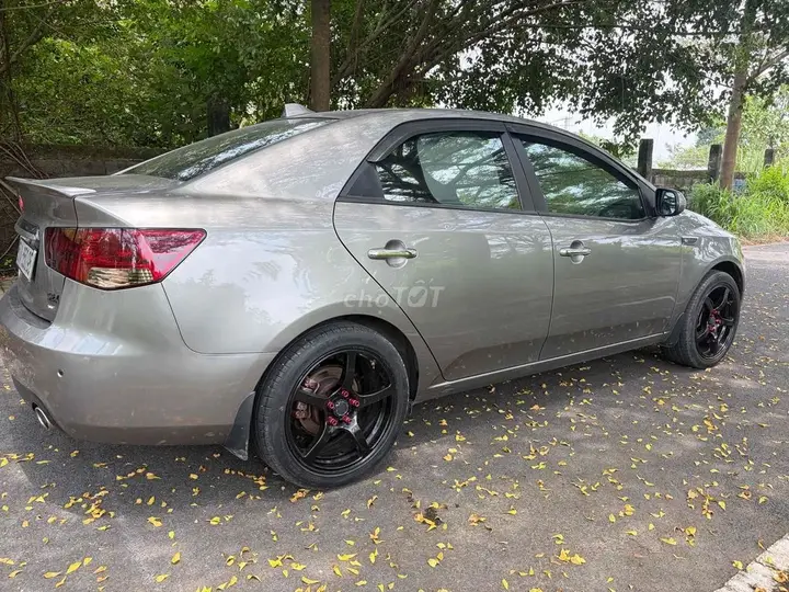 Kia Forte 2010 photo 2