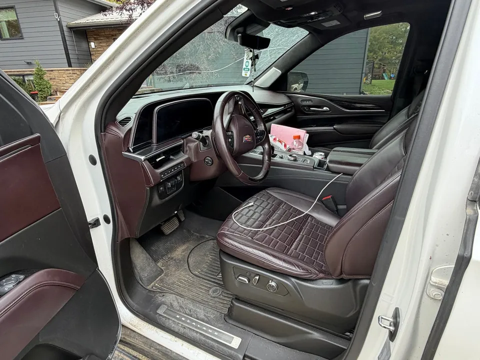 Cadillac Escalade 2021 photo 3