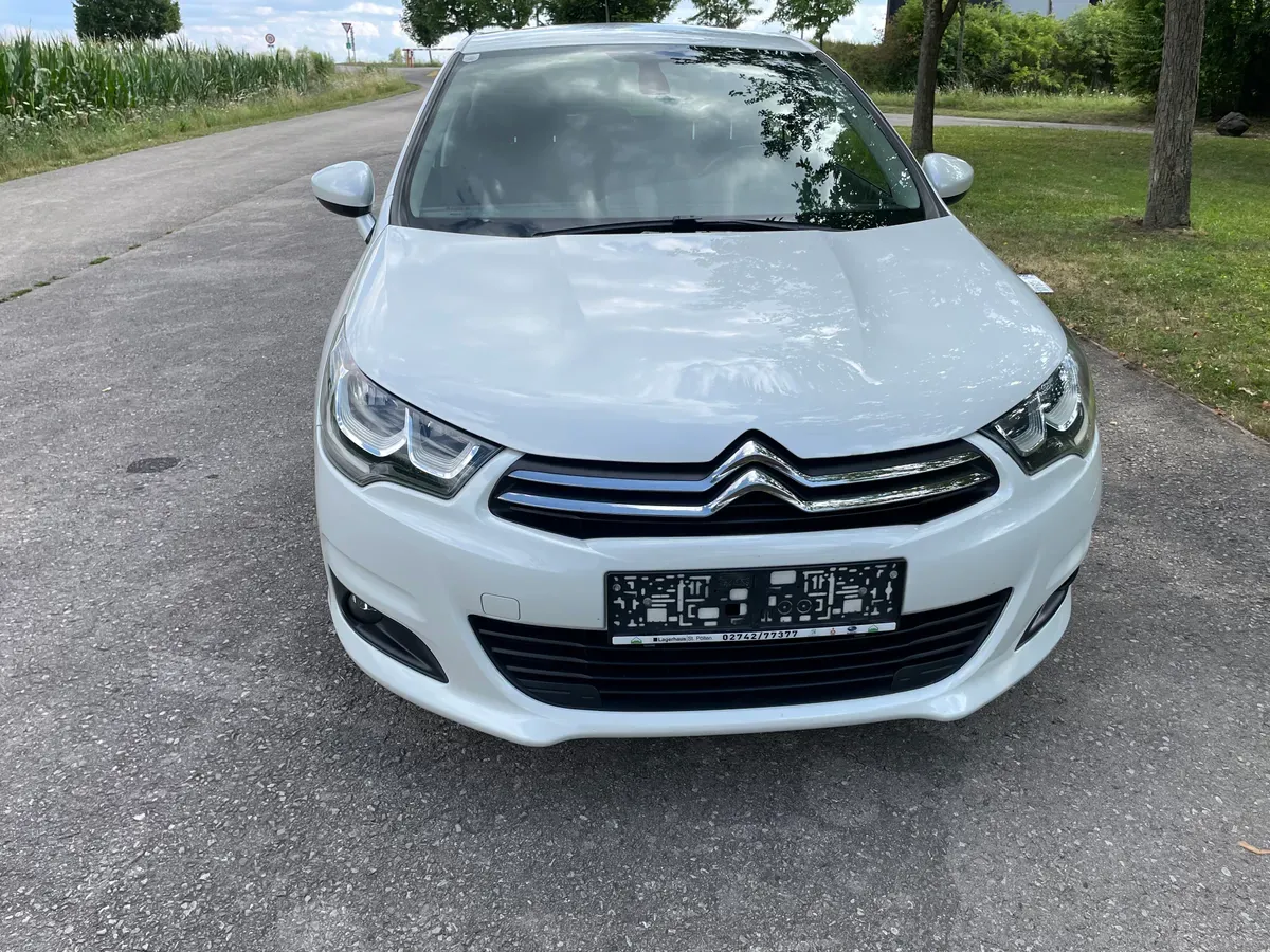 Citroen C4 2015 photo 2