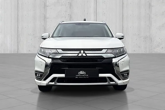 Mitsubishi Outlander 2019 photo 2
