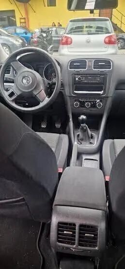 Volkswagen Golf 2010 photo 5