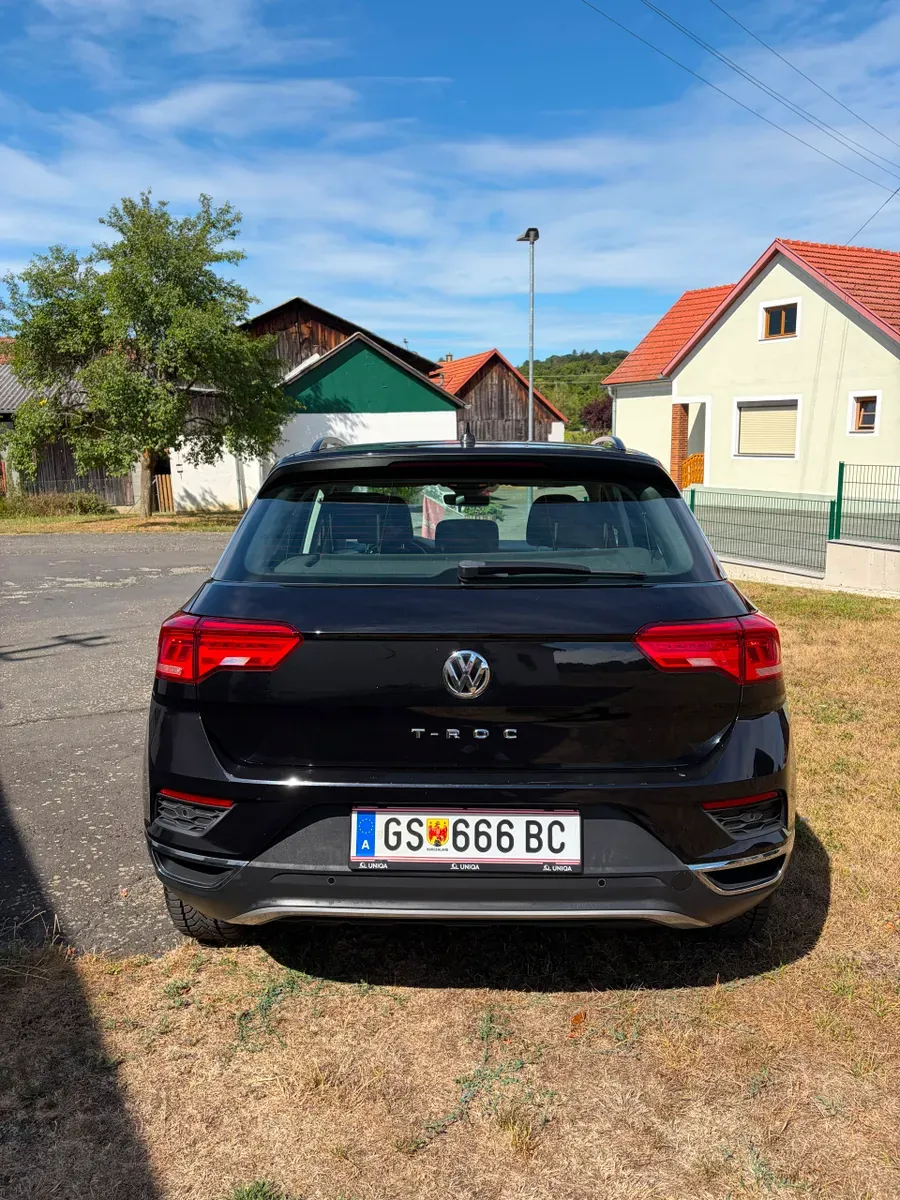 Volkswagen T-Roc 2019 photo 2