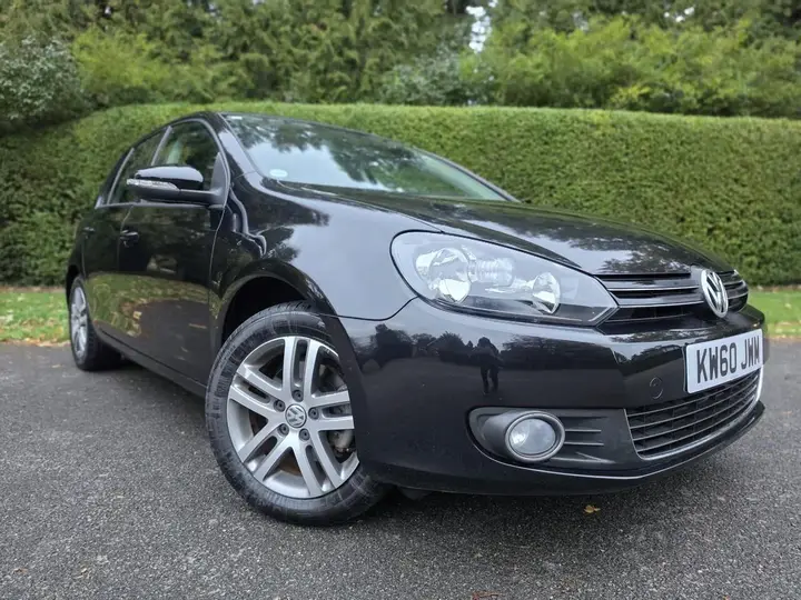 Volkswagen Golf 2011 photo 2