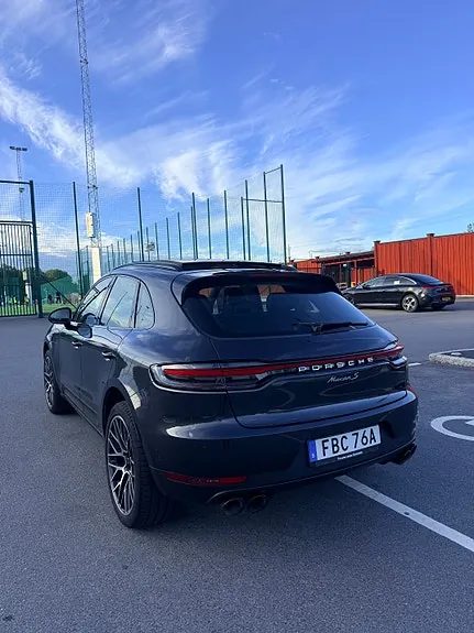 Porsche Macan S 2021 photo 2