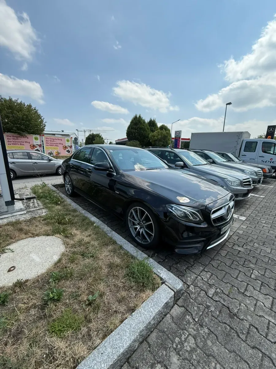 Mercedes-Benz E-Class 2019 photo 3