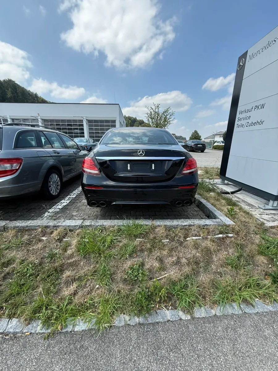 Mercedes-Benz E-Class 2019 photo 2
