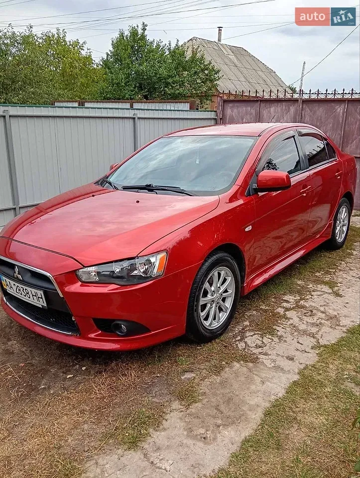 Mitsubishi Lancer 2012 photo 2