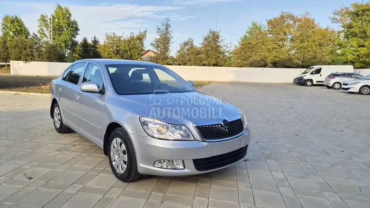 Skoda Octavia 2011 photo 4