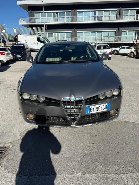 Alfa Romeo 159