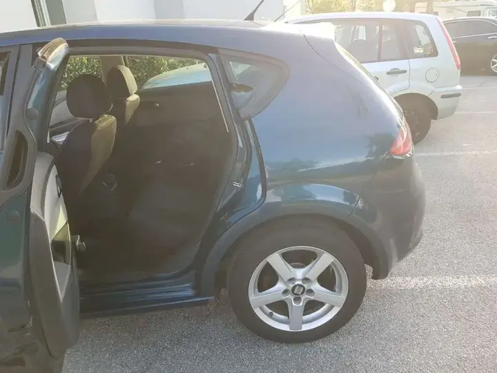 Seat Leon 2006 photo 3