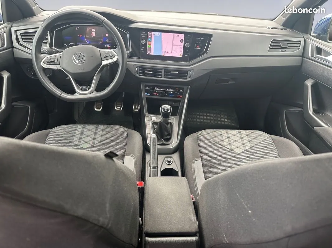Volkswagen Polo 2023 photo 2