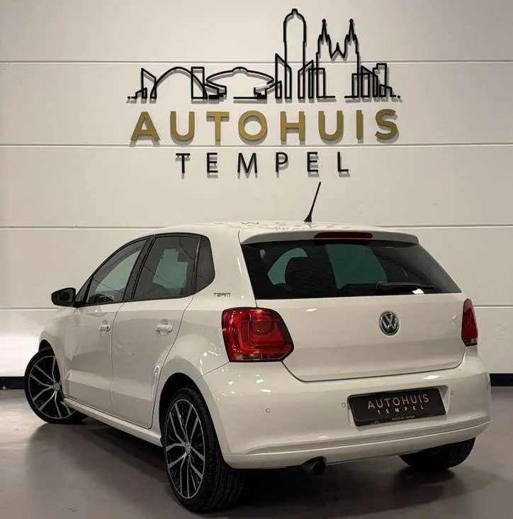 Volkswagen Polo 2010 photo 5