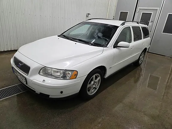 Volvo V70 2005 photo 2