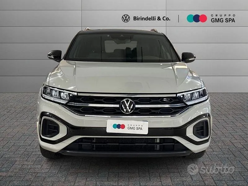 Volkswagen T-Roc 2023 photo 2