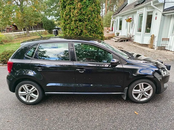 Volkswagen Polo 2010 photo 2