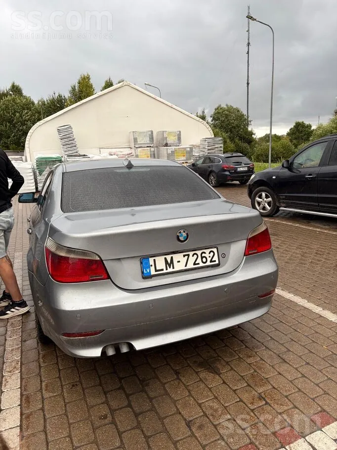 BMW 5 2003 photo 3
