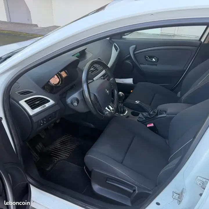 Renault Megane 2014 photo 3