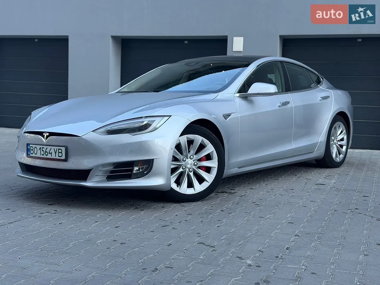 Tesla Model S 2016 photo 5