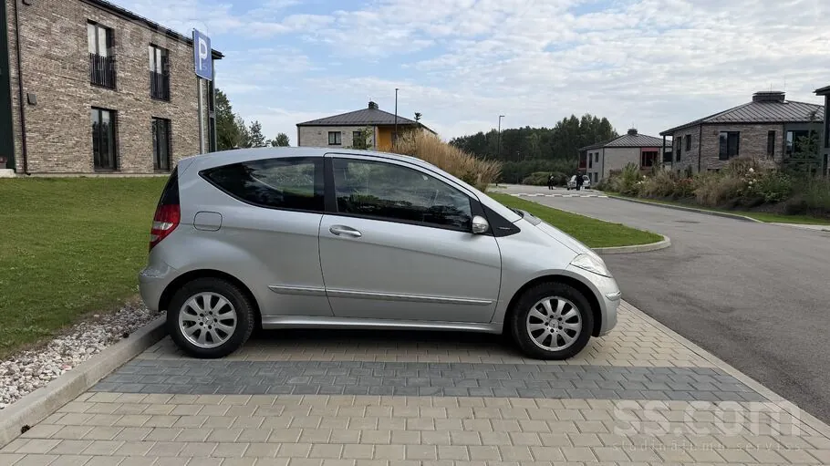Mercedes-Benz A170 2005 photo 3