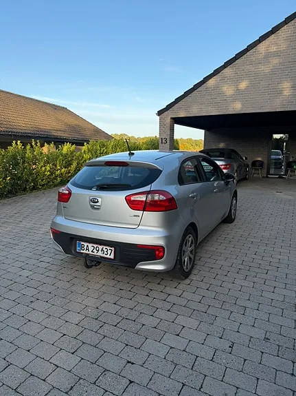 Kia Rio 2016 photo 2