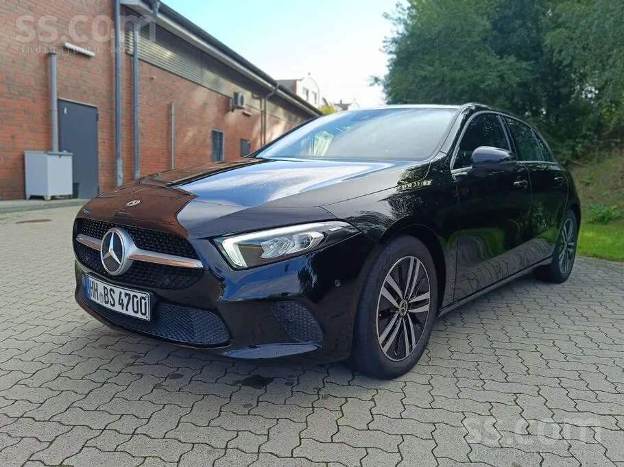 Mercedes-Benz A180 2021 photo 2