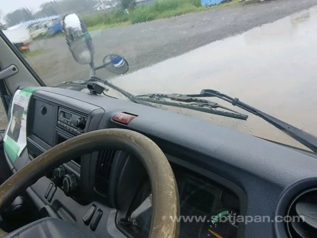 Mitsubishi Canter 2011 photo 3