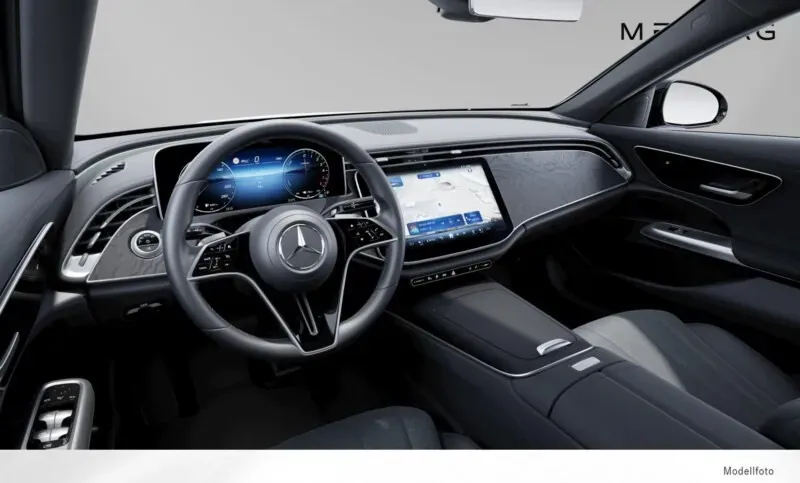Mercedes-Benz E-Class 2024 photo 3