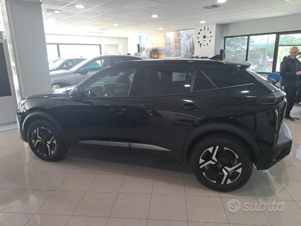 Peugeot 2008 2025 photo 3