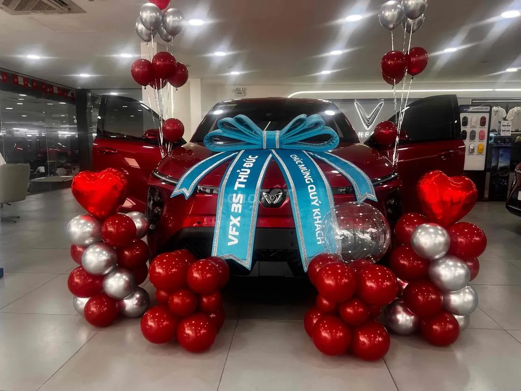 Vinfast Limo