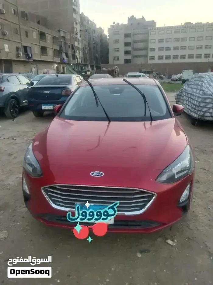 Ford Focus 2022 photo 2