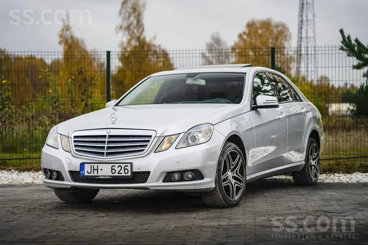 Mercedes-Benz E 220