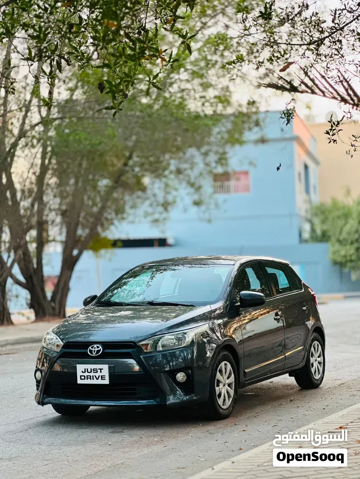 Toyota Yaris 2015 photo 3