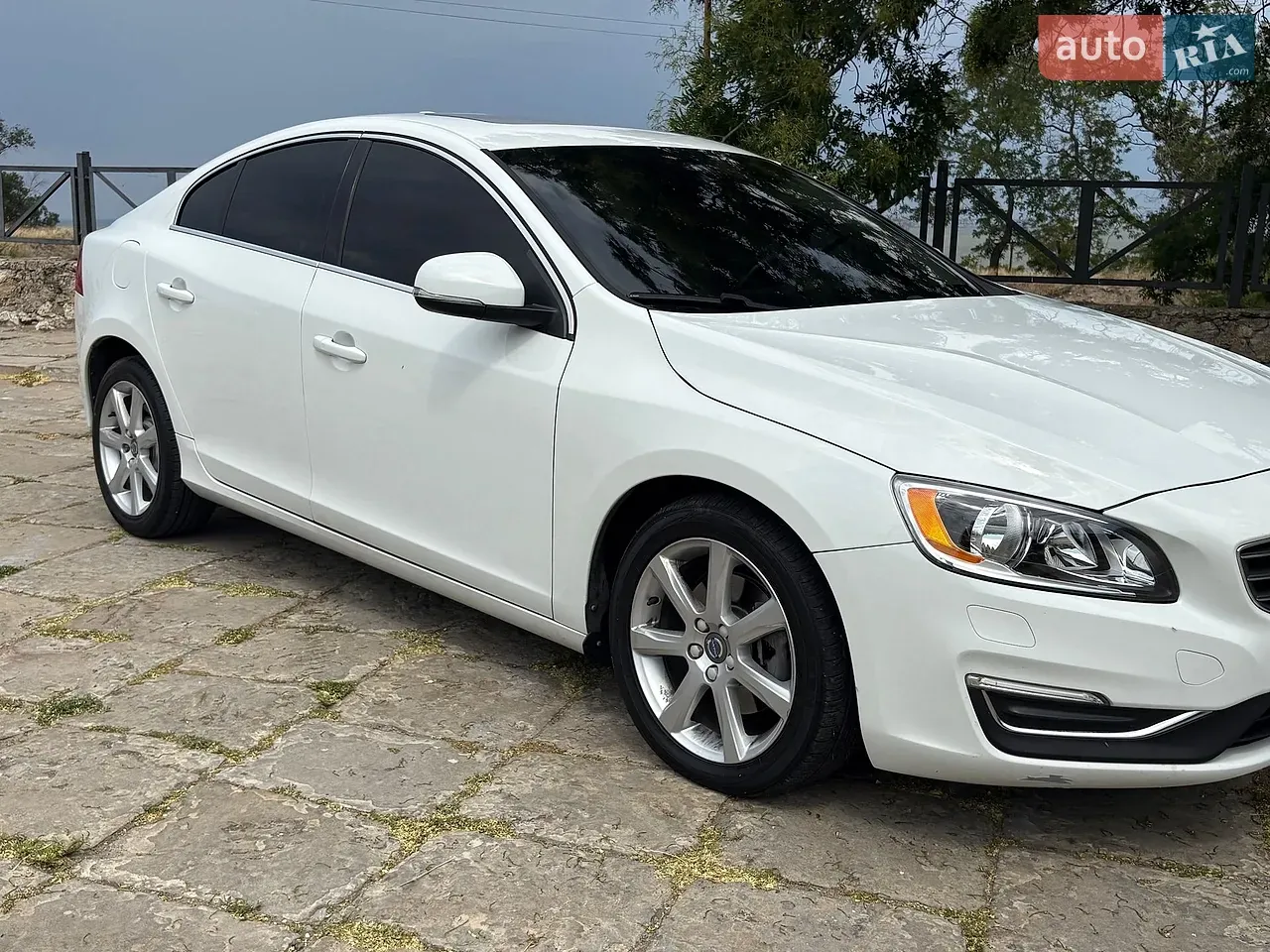 Volvo S60 2015 photo 5
