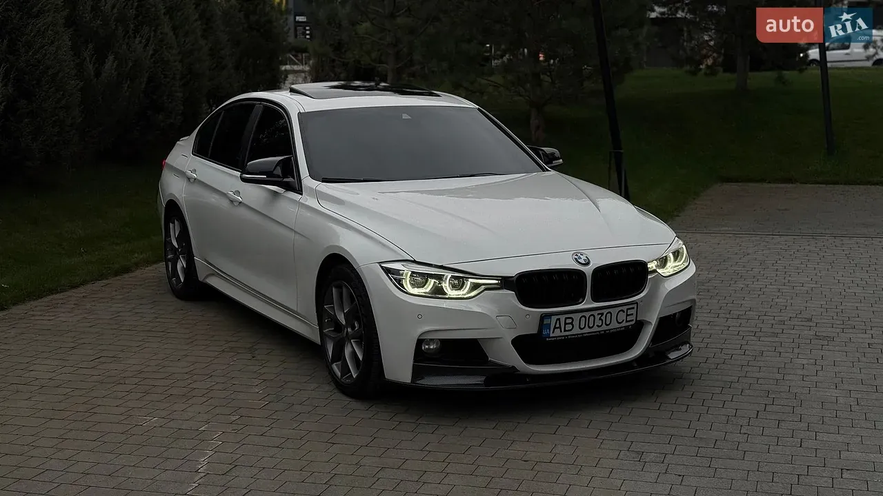 BMW 3 Series 2017 photo 2