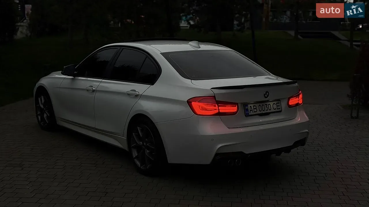 BMW 3 Series 2017 photo 4