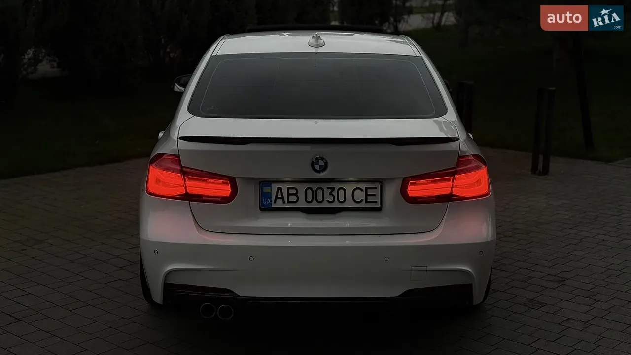 BMW 3 Series 2017 photo 5