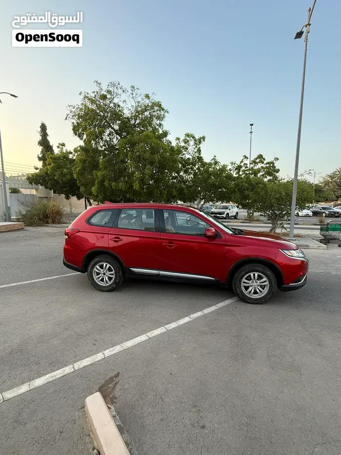 Mitsubishi Outlander 2023 photo 4