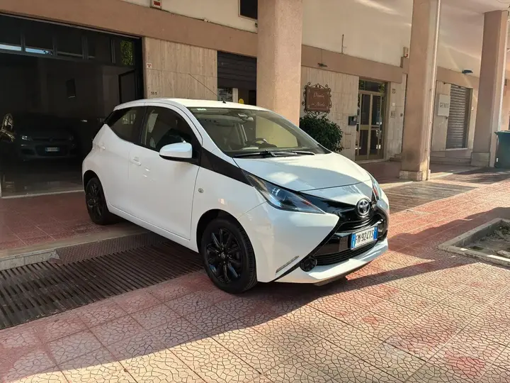 Toyota Aygo 2018 photo 2