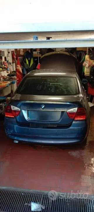 BMW 320D 2005 photo 2