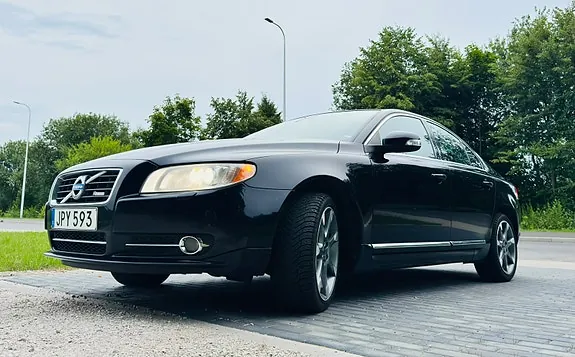 Volvo S80