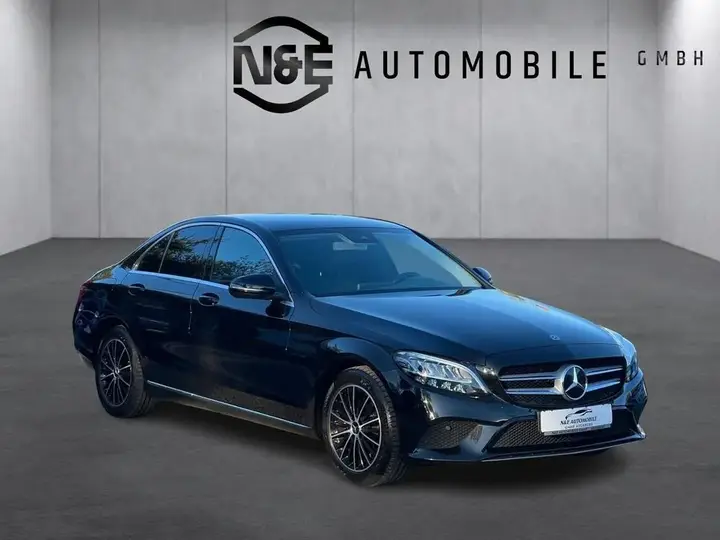 Mercedes-Benz C180