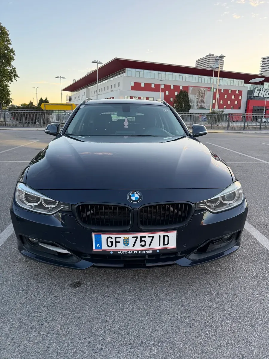 BMW 3 Series 2013 photo 2