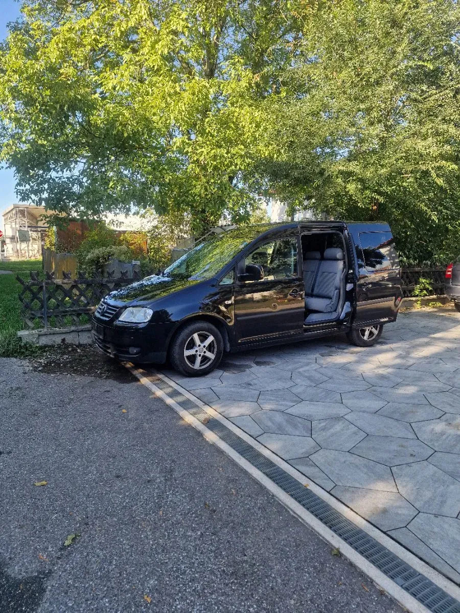 Volkswagen Caddy 2010 photo 2
