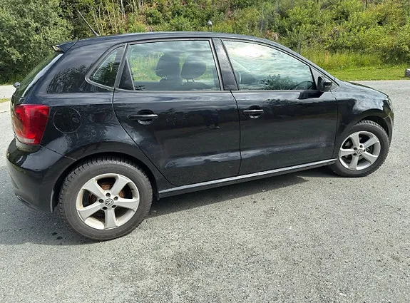 Volkswagen Polo 2012 photo 4