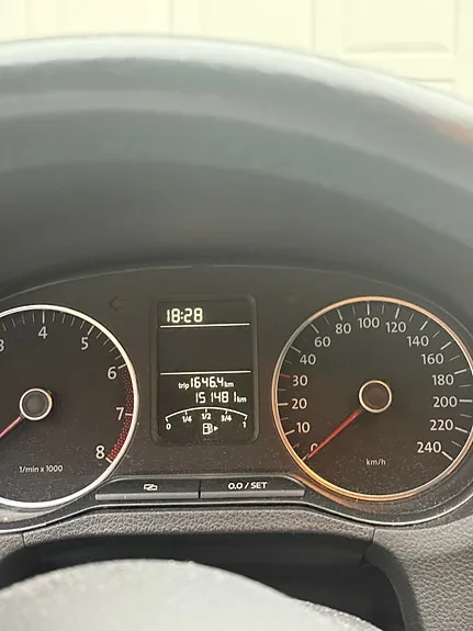 Volkswagen Polo 2012 photo 3
