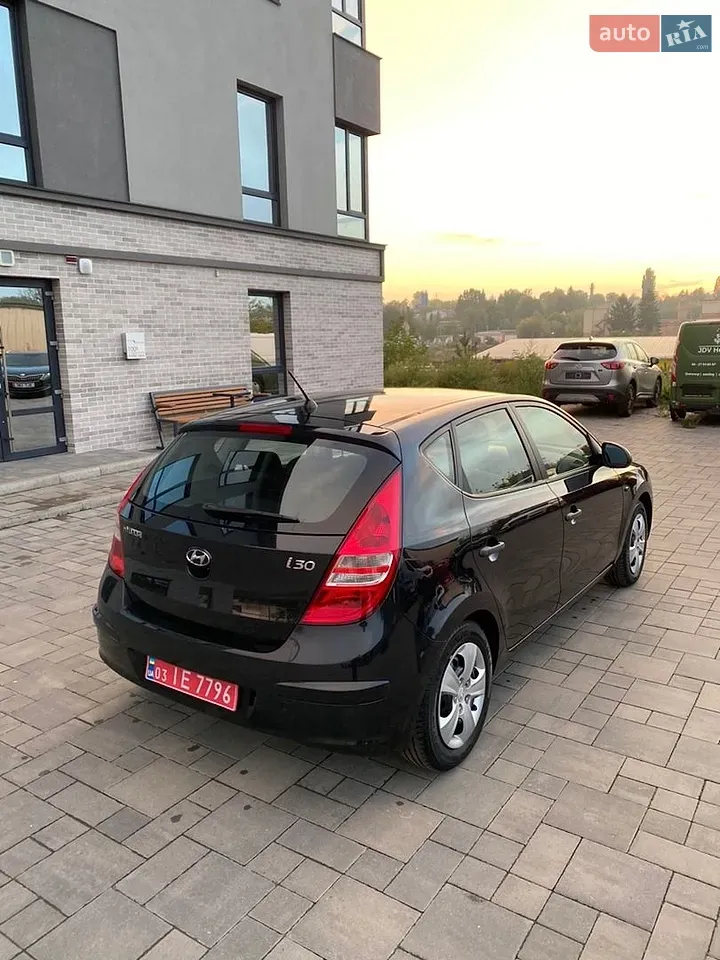 Hyundai I30 2010 photo 3