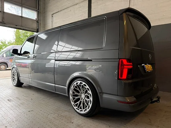 Volkswagen Transporter 2023 photo 3